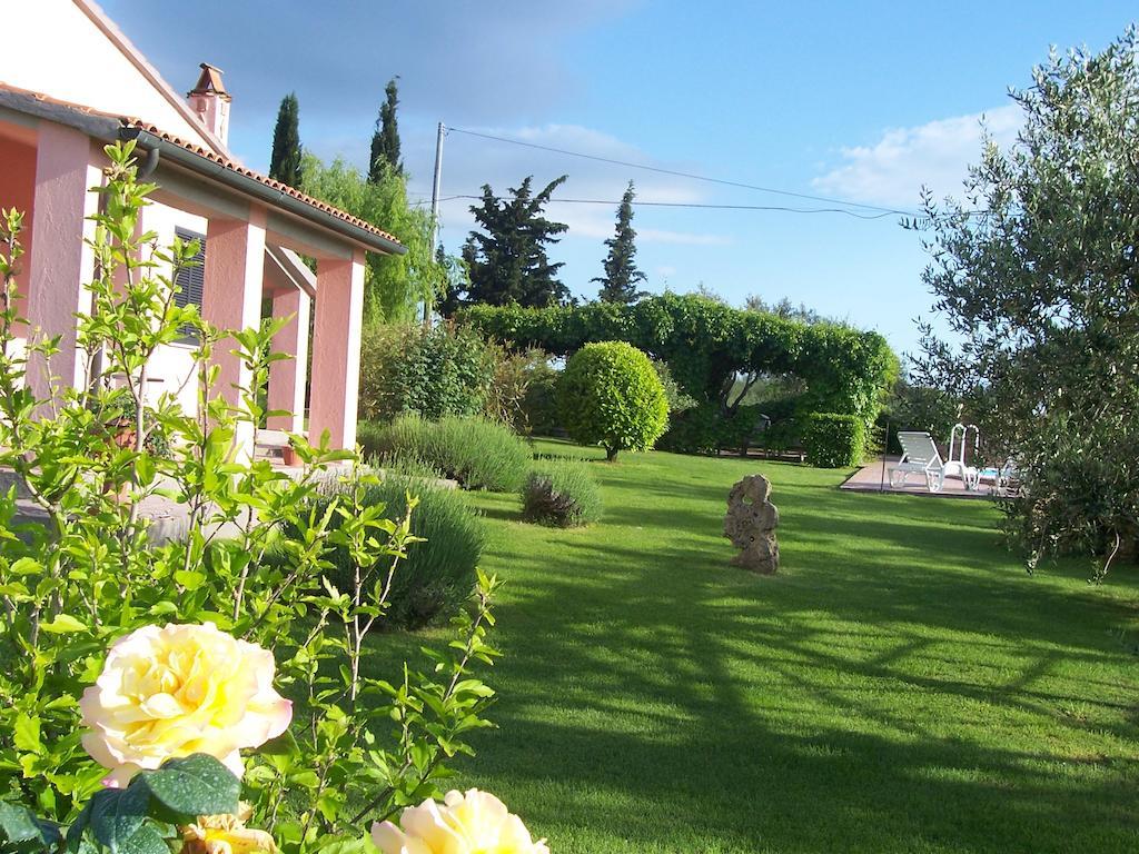 Agriturismo Il Grillo Parlante Pitigliano Exteriör bild